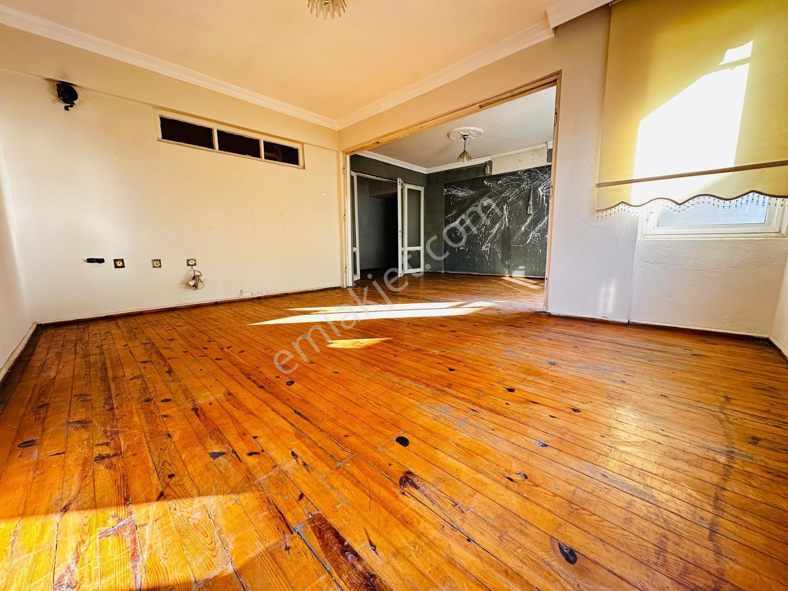 🏡 Göl-san Gayrimenkul’den 🏡 Merkezi Konumda 2+1 Arakat Daire - Görsel 2