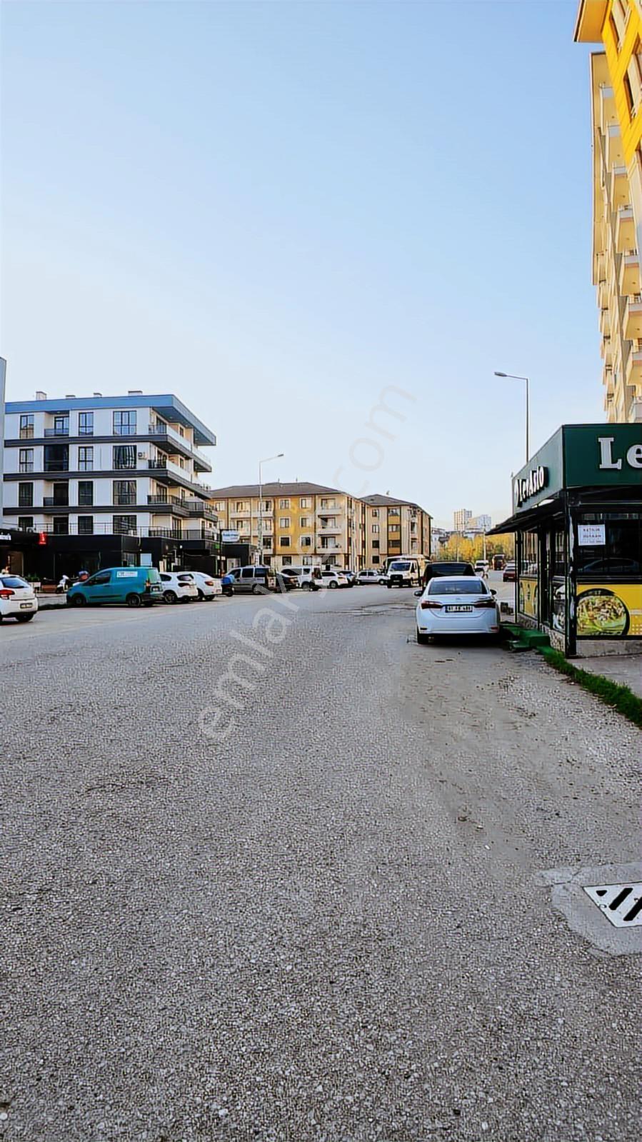 Öğretmen'den Zirve Tower'da Eşyalı Ara Kat Kiralık 1+1 - Görsel 2