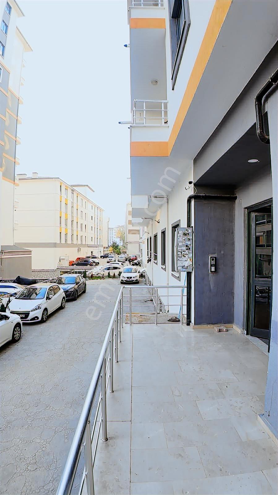 Öğretmen'den Zirve Tower'da Eşyalı Ara Kat Kiralık 1+1 - Görsel 14