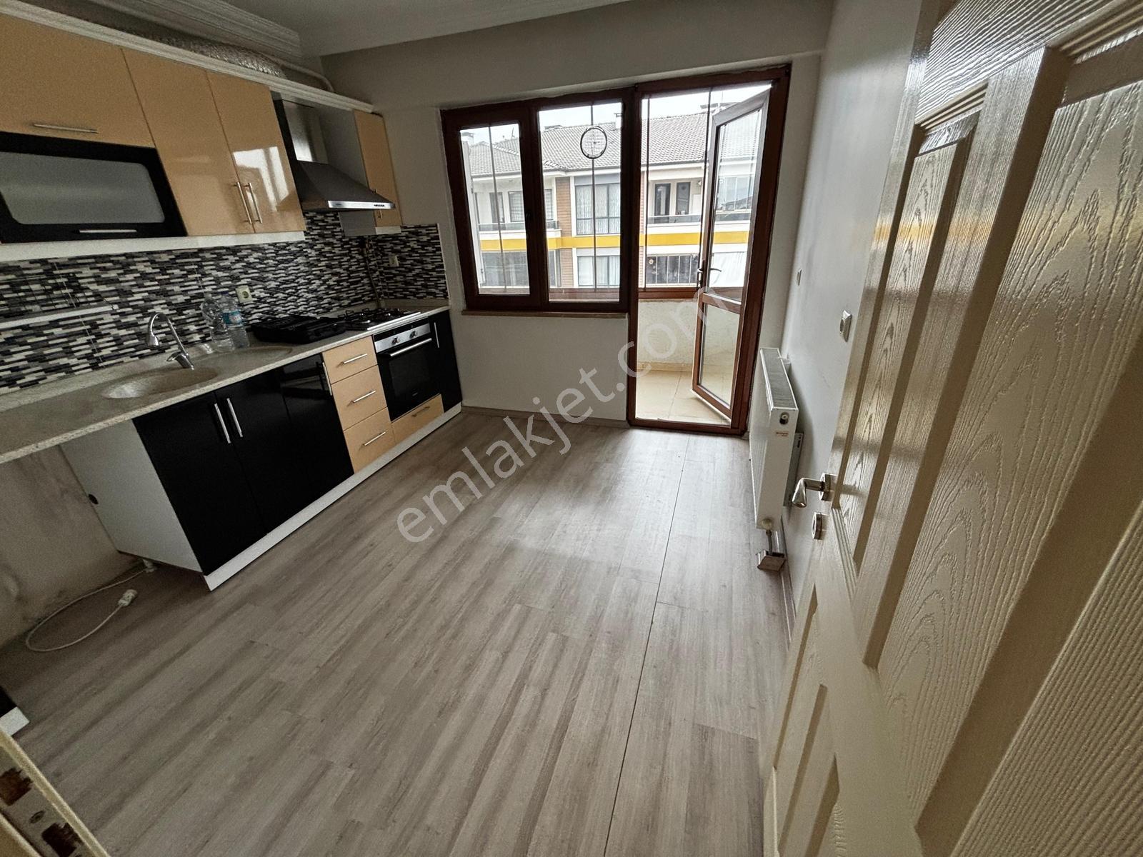 Öğretmen'den Hamidiye Mahallesi'nde 3+1 Kiralık Daire - Görsel 7