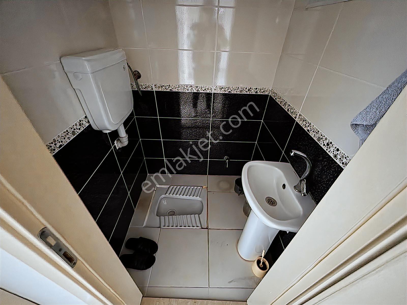 Öğretmen'den Hamidiye Mahallesi'nde 3+1 Kiralık Daire - Görsel 18