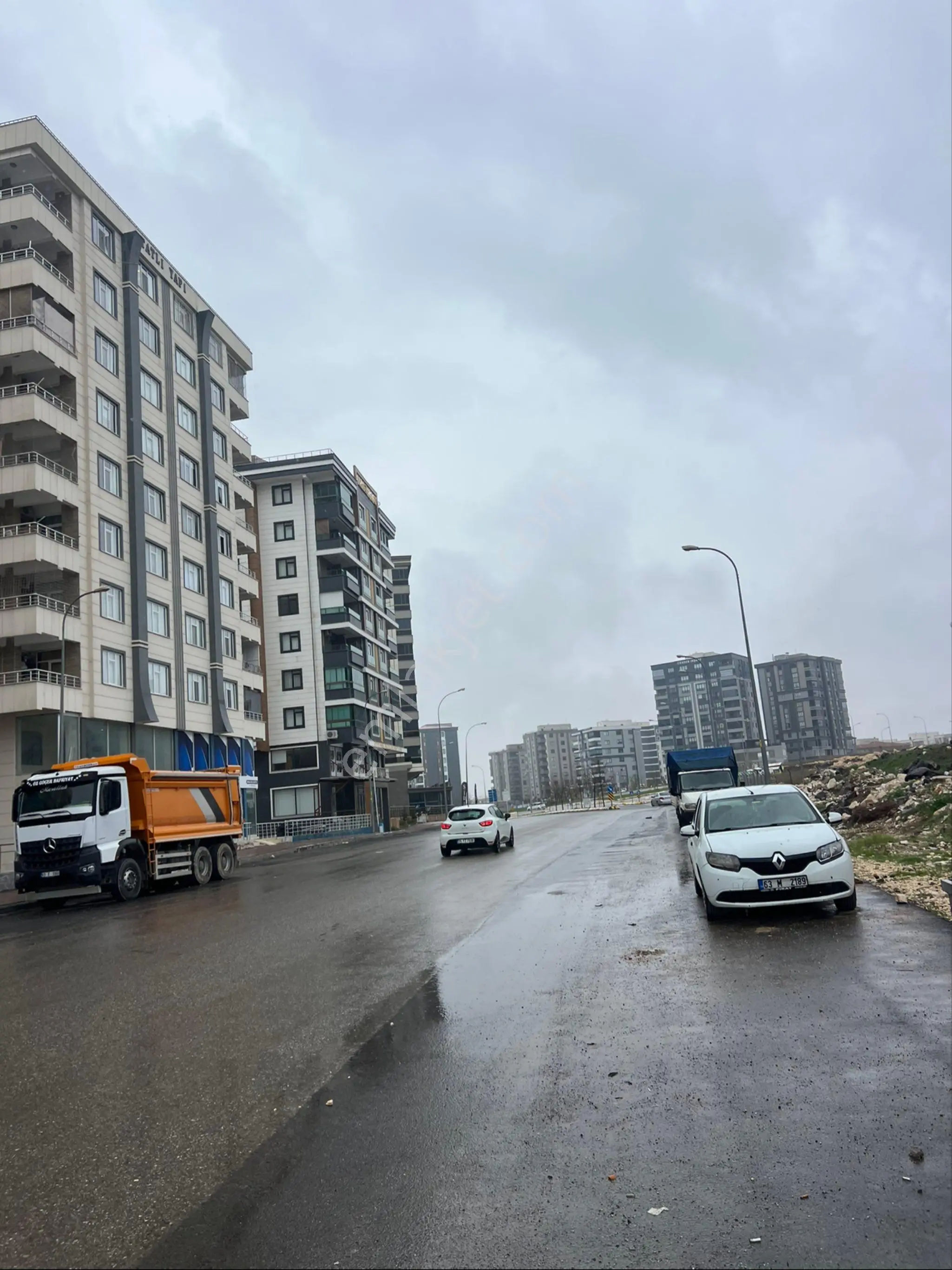 Ovalı Emlaktan Karaköprü Güzelşehirde Satılık 3+1 Ara Kat - Görsel 2
