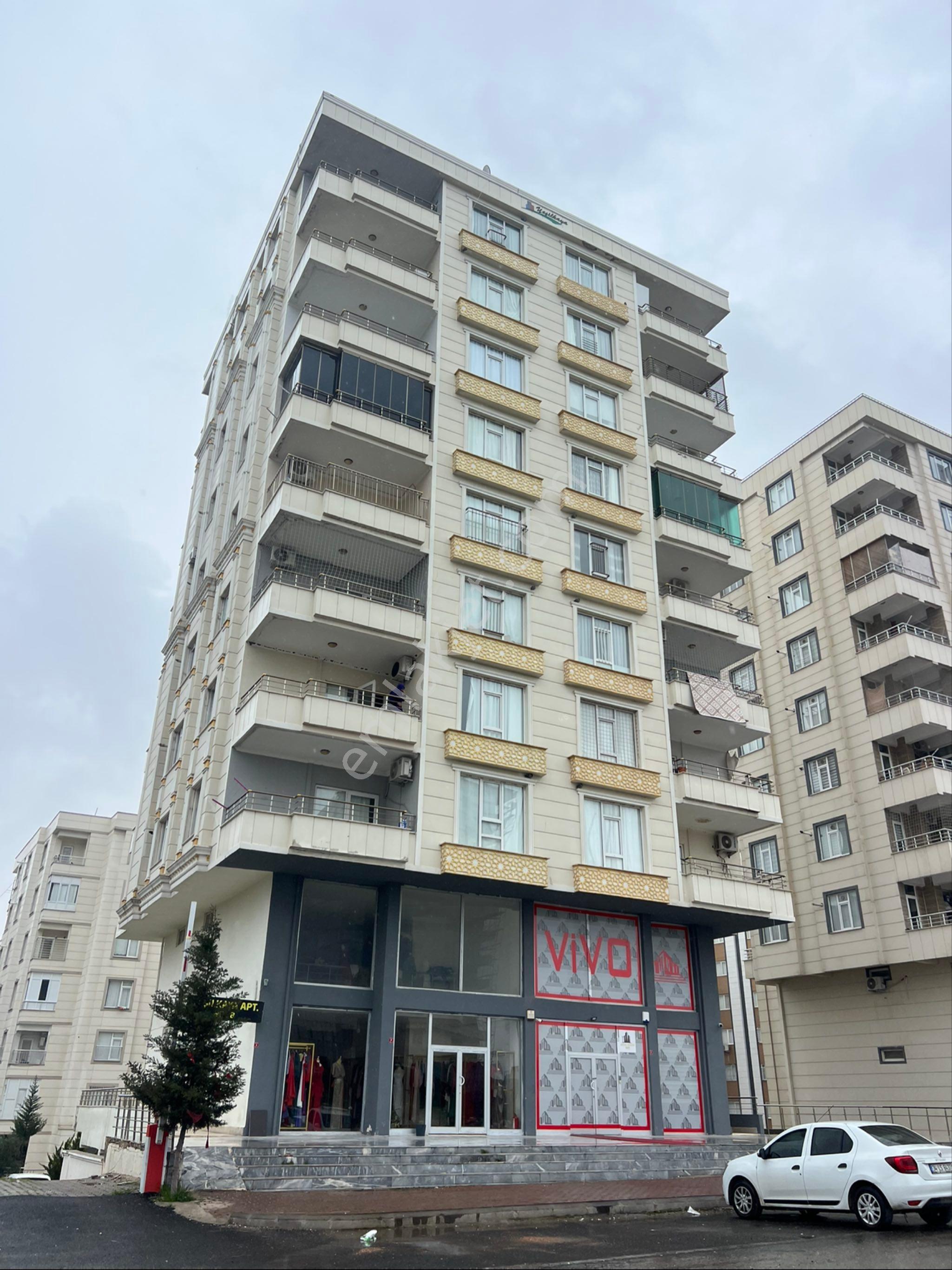 Ovalı Emlaktan Karaköprü Güzelşehirde Satılık 3+1 Ara Kat