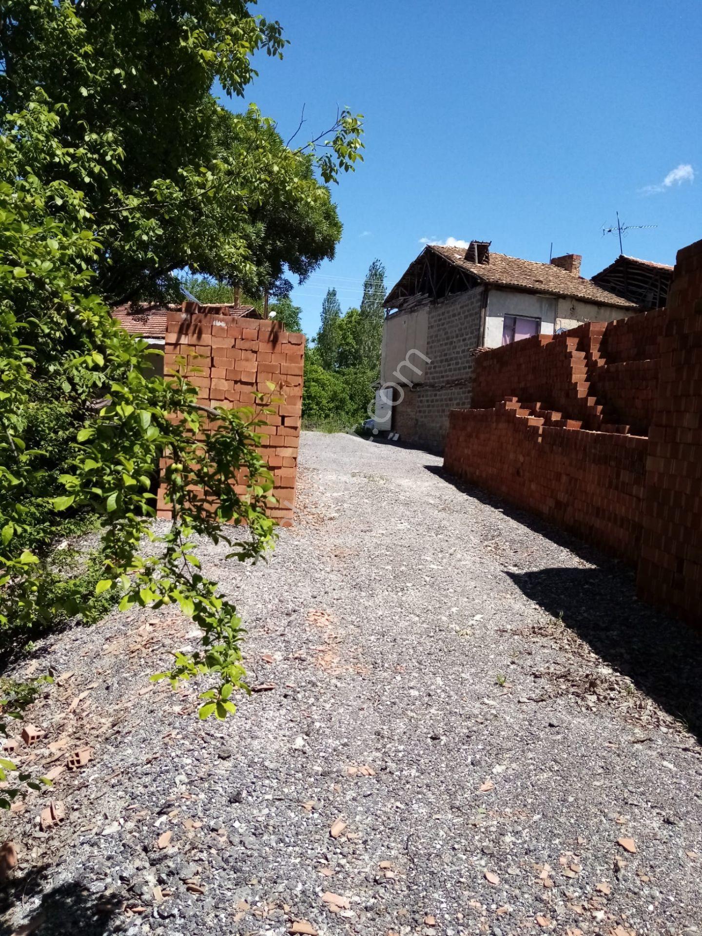 Kaynarcada Satılık 500 Metre Konut İmarlı Arsa İmarda Kalan 260 Metre Araç Takaslı - Görsel 14