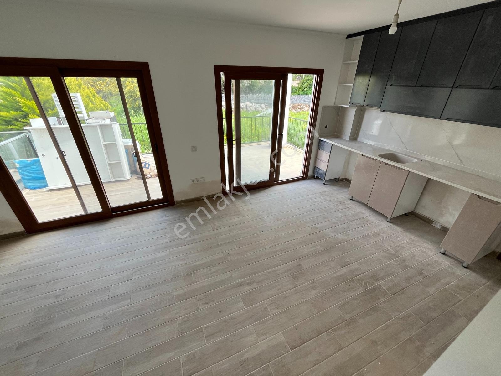 Bodrum Türkbükü Site İçinde (2+1) Kiralık - Görsel 3