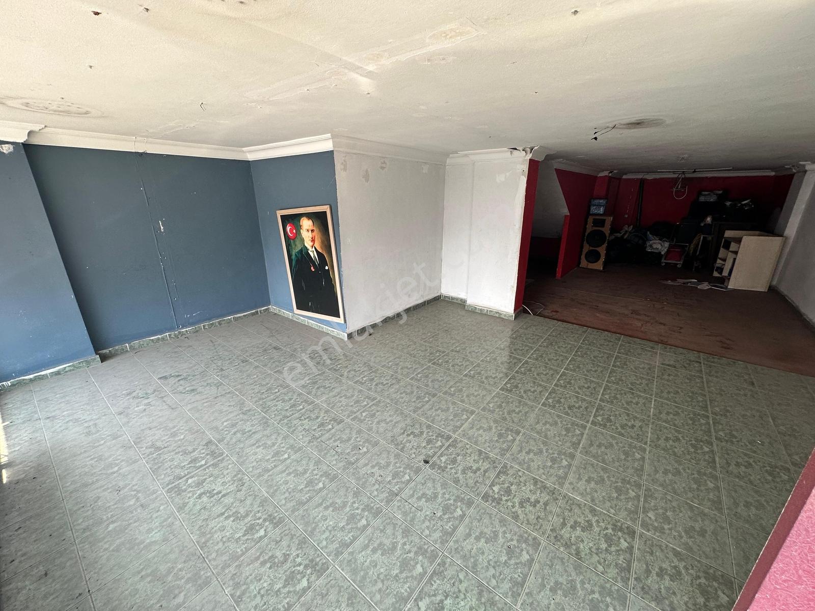 Aktif'ten Siteler'de Cadde Üzeri Kiralık 3 Katlı Dükkan - Görsel 4