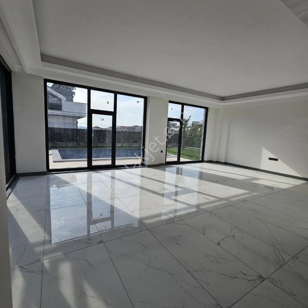 19 Mayıs Mahalllesinde Havuzlu 4+1 Kiralık Lüks Villa - Görsel 6