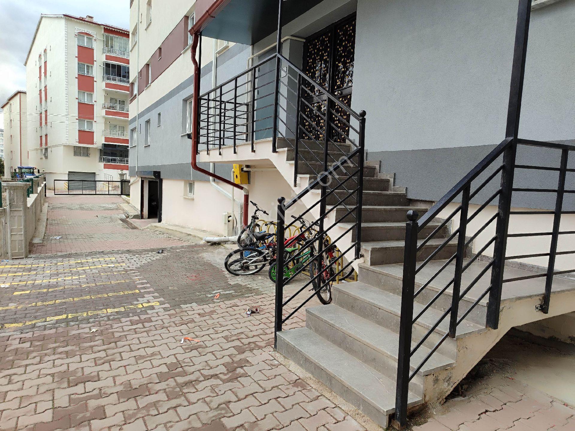 Sahibinden Şehir Merkezinde 4+1 154 M2 Güney Cephe Arakat Sıfırdaire - Görsel 22