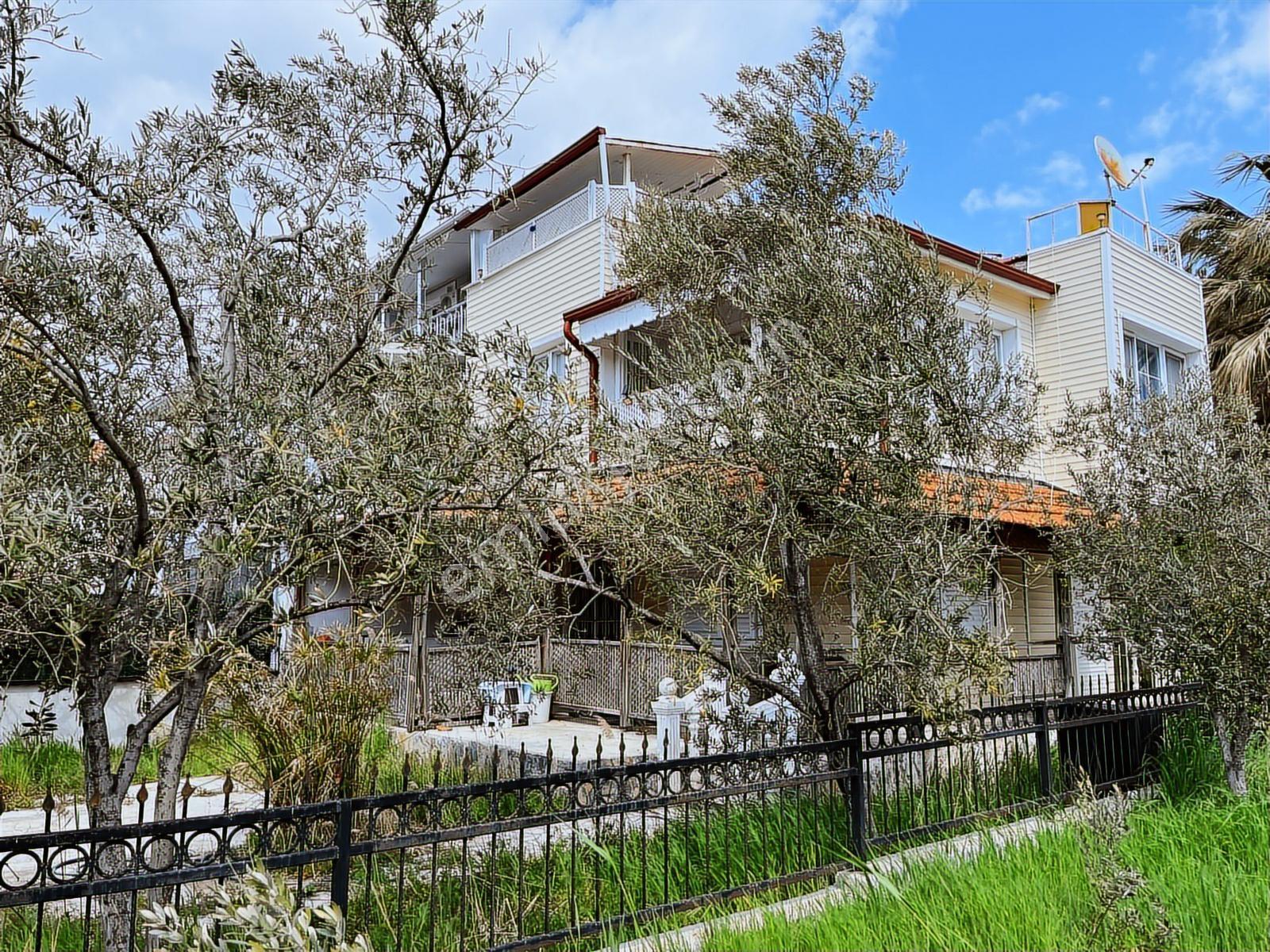 Ayvalık Altınova Sahil Sitesinde Satılık Villa - Görsel 18