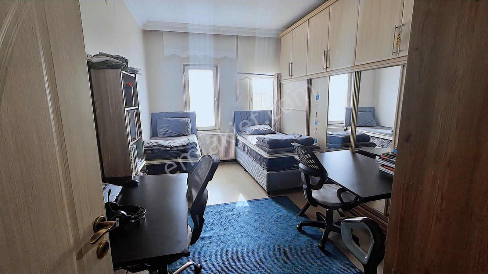 Babacandan Yenişehir Emniyet Cadesinde İçi Yapılı 3+1 Lüks Daire - Görsel 23