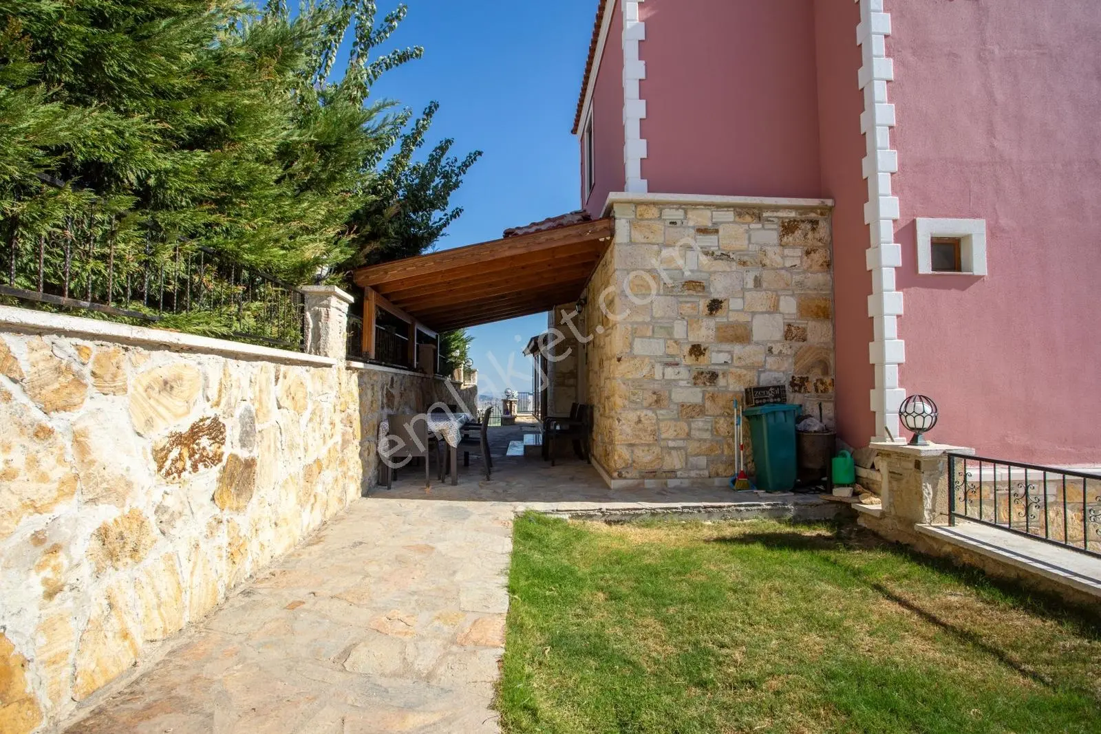 Foça Yenibağarası Mah. Satılık 4+1 Müstakil Villa - Görsel 12