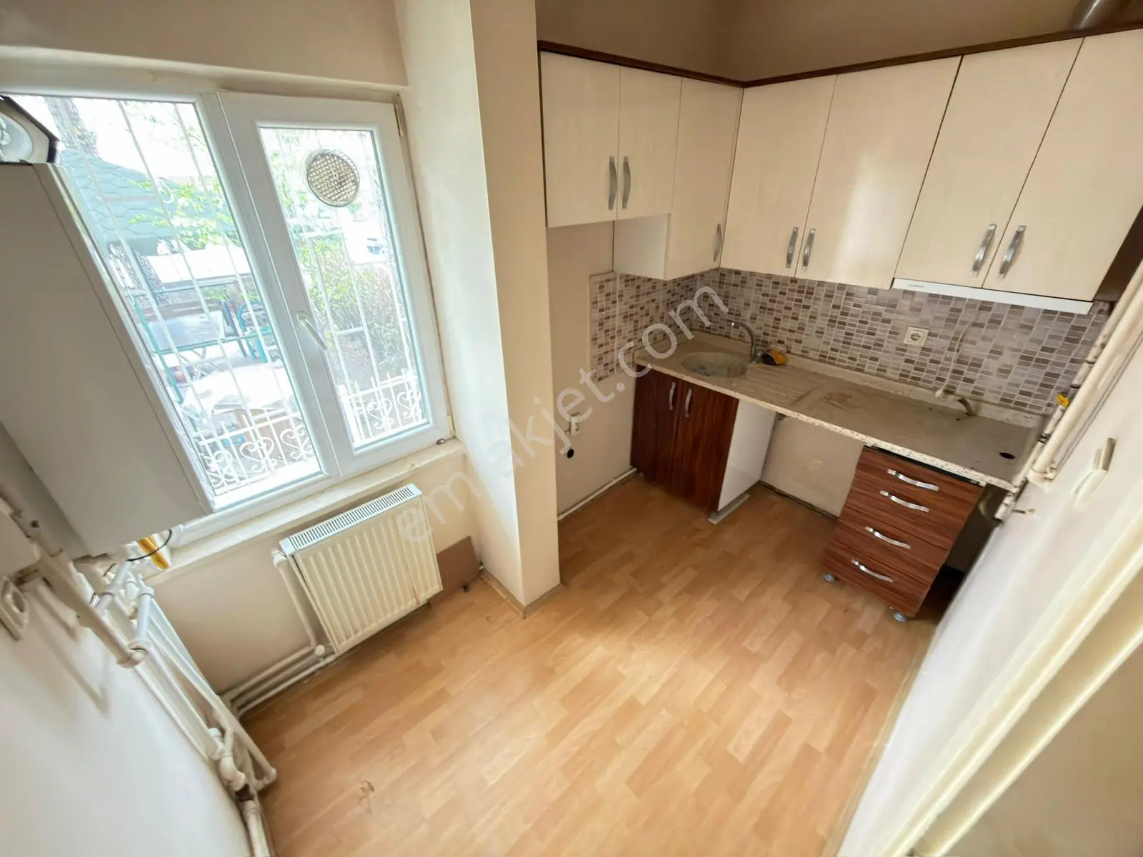 Etlik Hast. Bölgesi Yakını Kiralık Y.giriş 2+1 Balkonlu 90m2 Net - Görsel 4