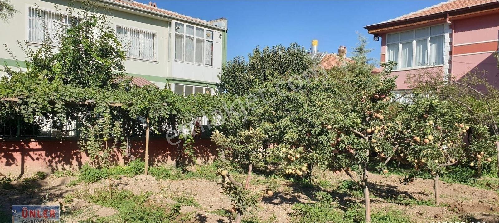 Talatpaşada Full Yapılı Eşyalı Süper Lüks Bahçeli Müstakil Ev - Görsel 16