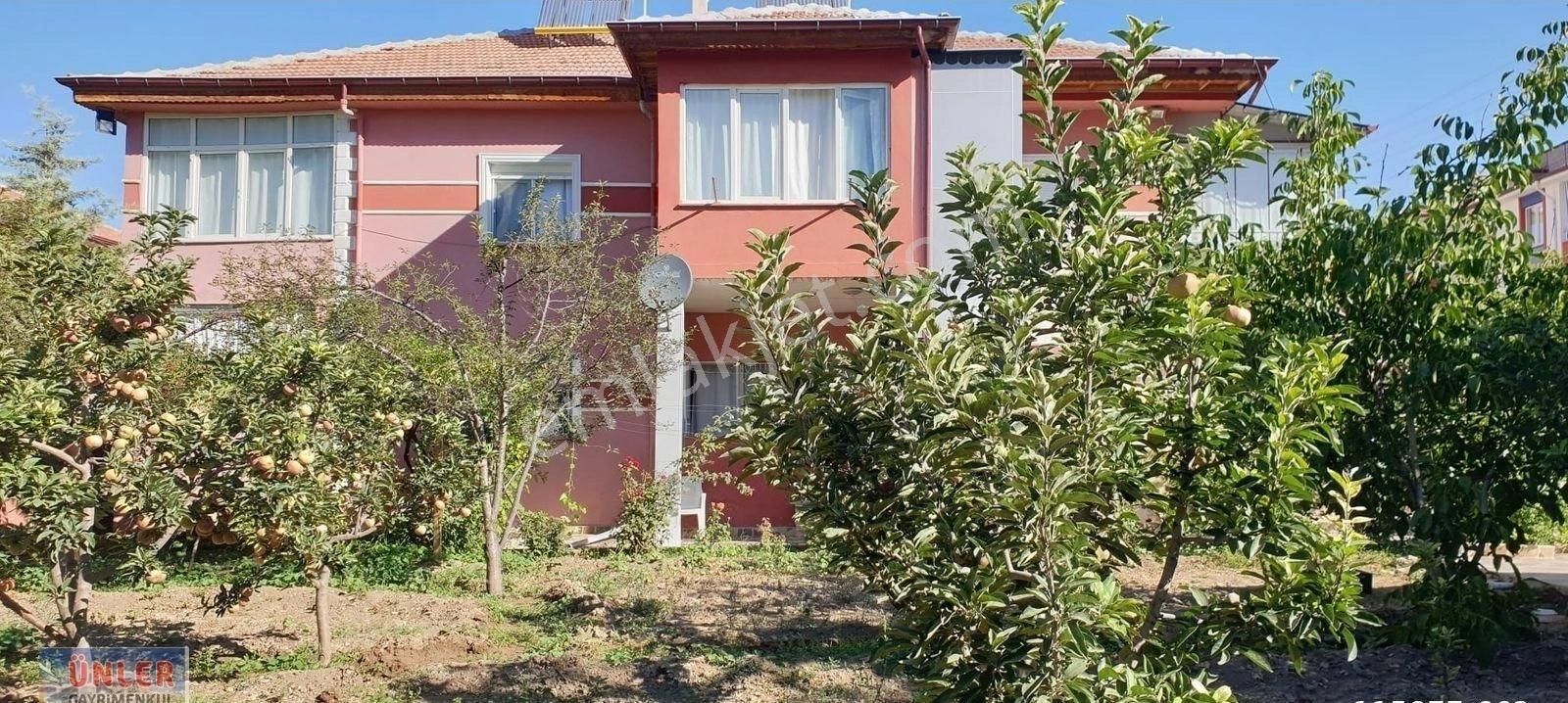 Talatpaşada Full Yapılı Eşyalı Süper Lüks Bahçeli Müstakil Ev - Görsel 13