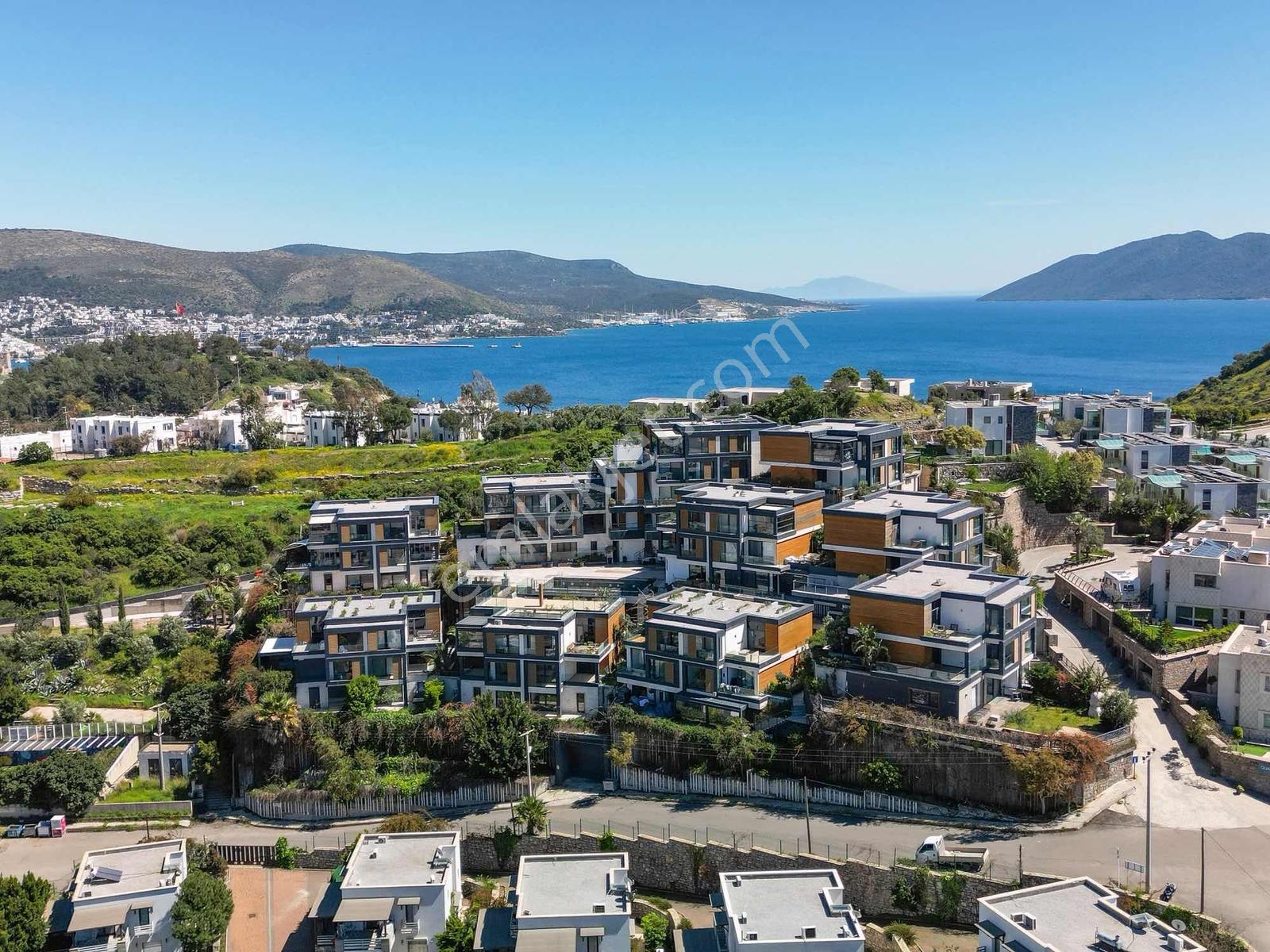 Bardakçı Mirage Marin Sitesi'nde Deniz Manzaralı Tripleks - Görsel 9