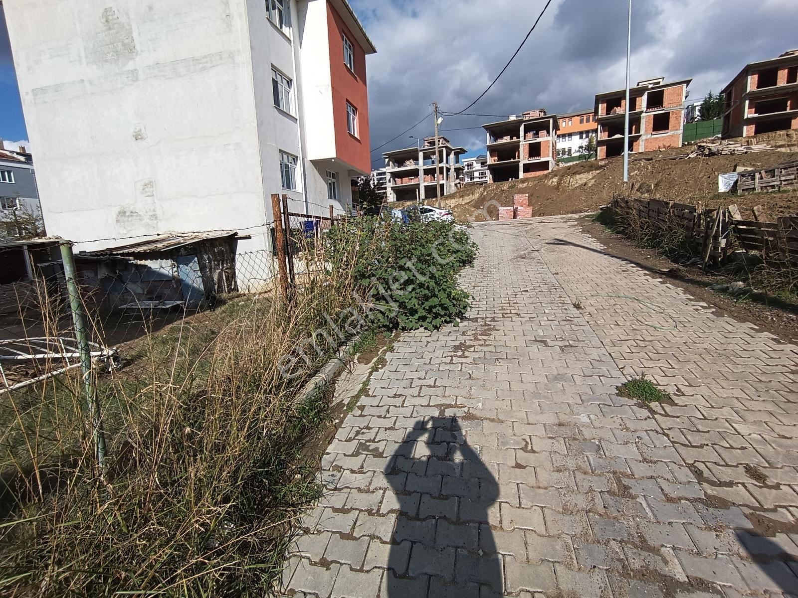 Çiftlikönü Mah. Satılık 3 Kat İmarlı 216 M2 Arsa - Görsel 2