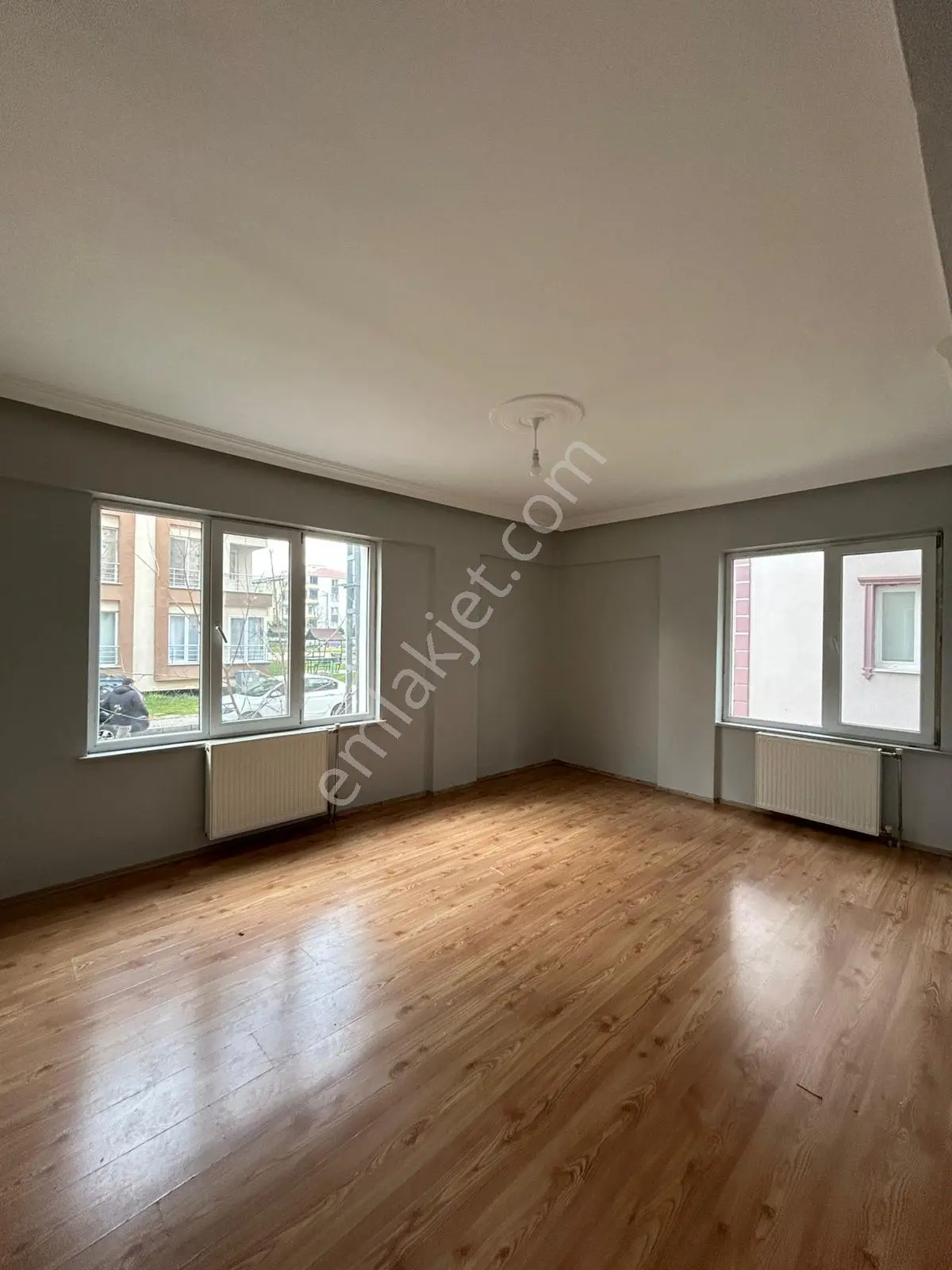 İstasyon Mahallesinde Kiralık 3+1 Yüksek Giriş Daire - Görsel 4