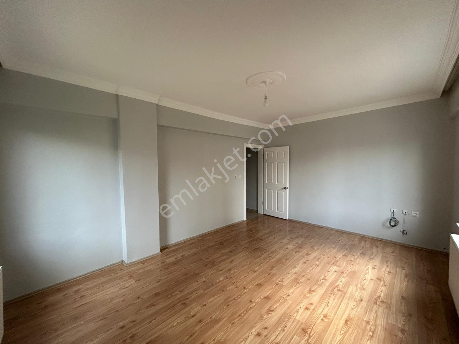 İstasyon Mahallesinde Kiralık 3+1 Yüksek Giriş Daire - Görsel 7