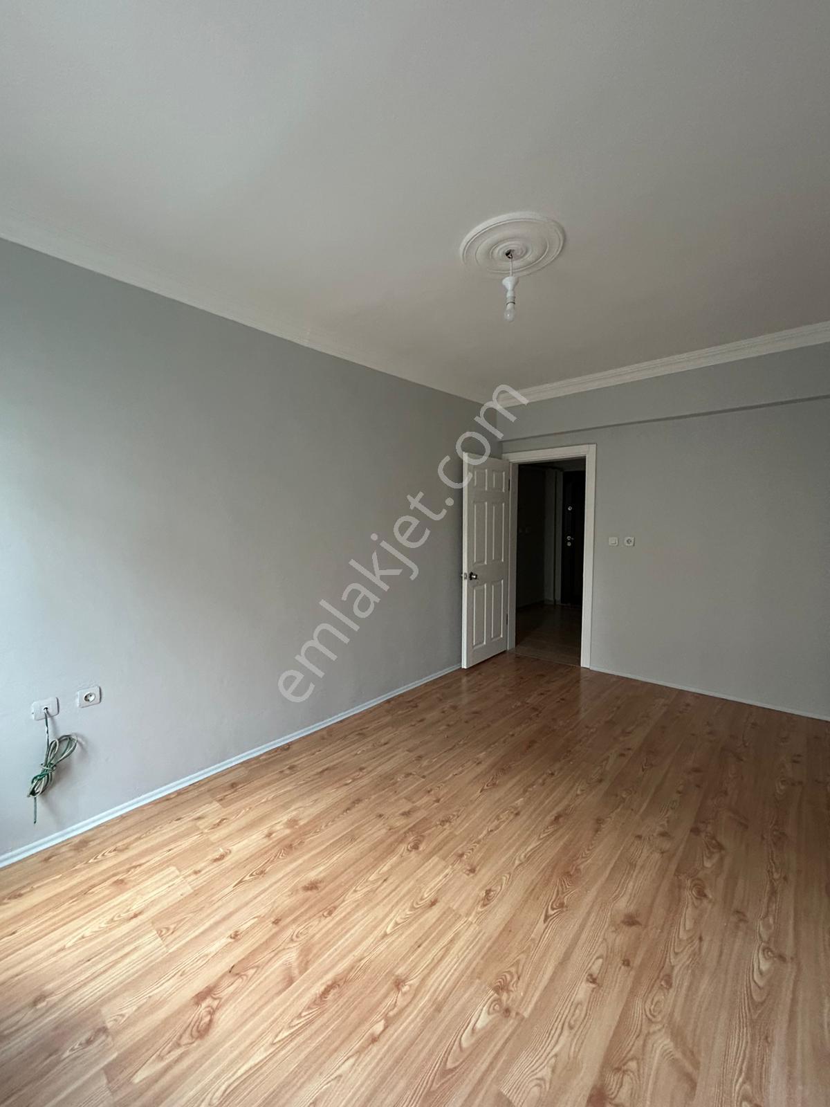 İstasyon Mahallesinde Kiralık 3+1 Yüksek Giriş Daire - Görsel 23