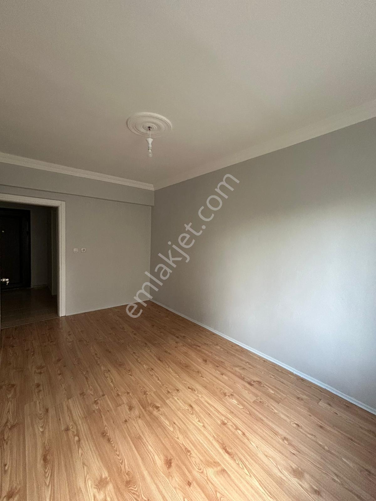 İstasyon Mahallesinde Kiralık 3+1 Yüksek Giriş Daire - Görsel 21