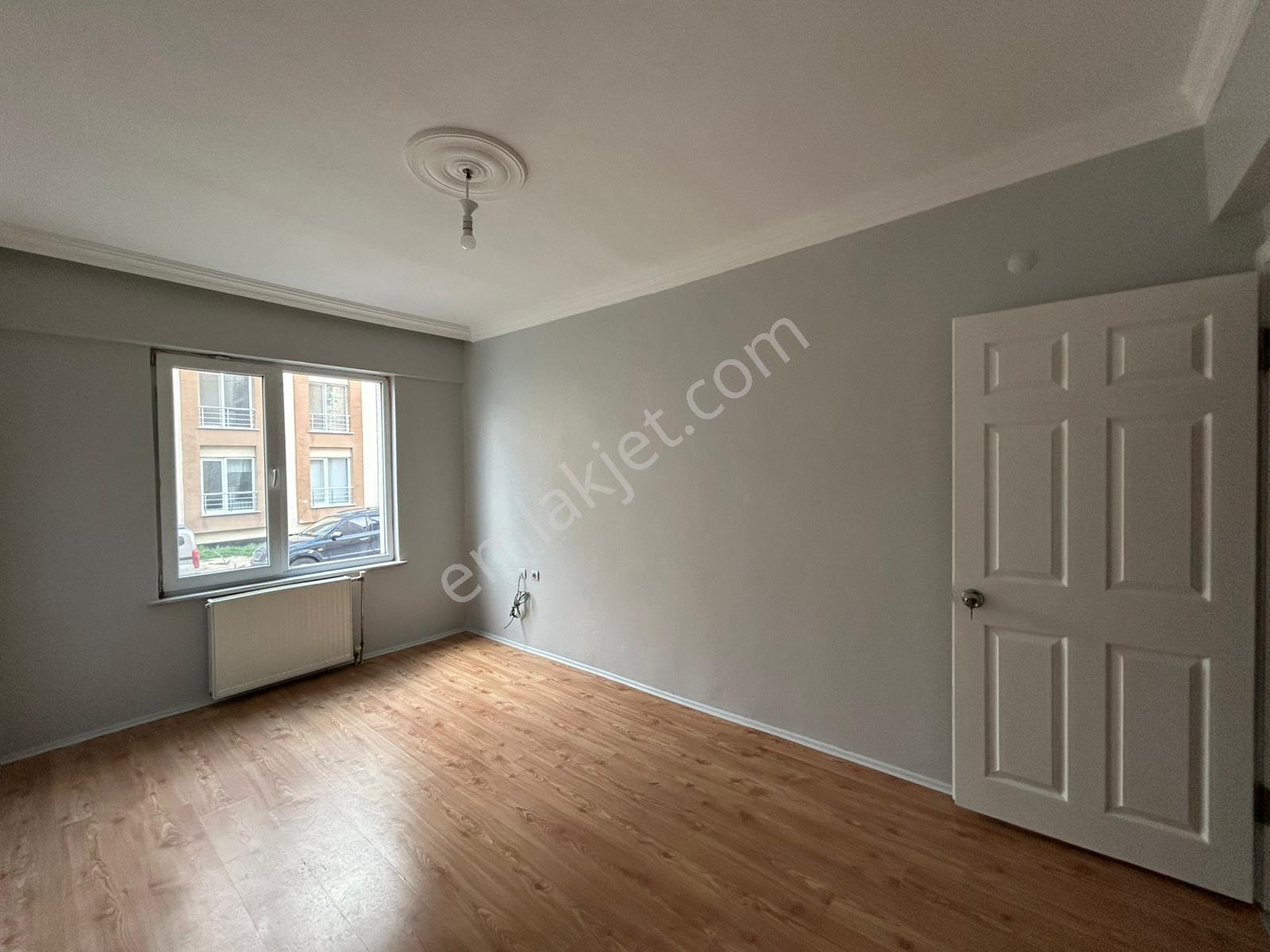 İstasyon Mahallesinde Kiralık 3+1 Yüksek Giriş Daire - Görsel 31