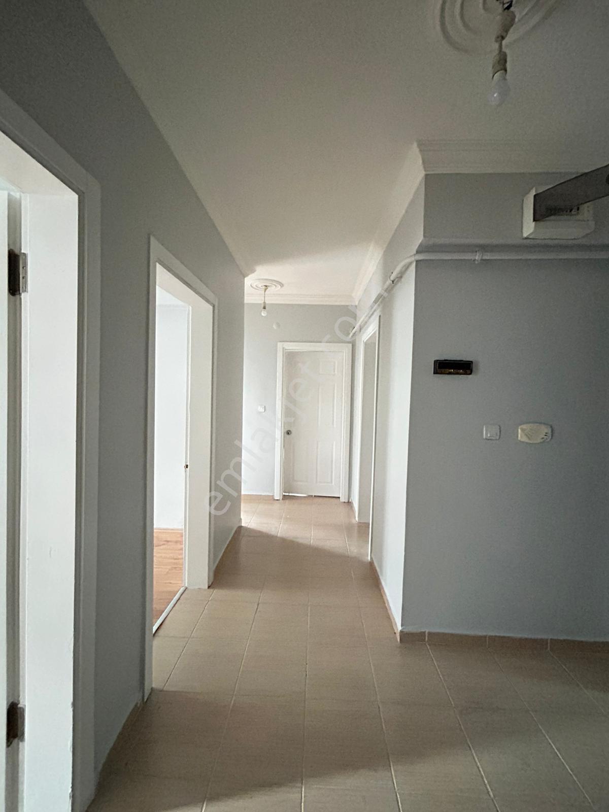 İstasyon Mahallesinde Kiralık 3+1 Yüksek Giriş Daire - Görsel 8