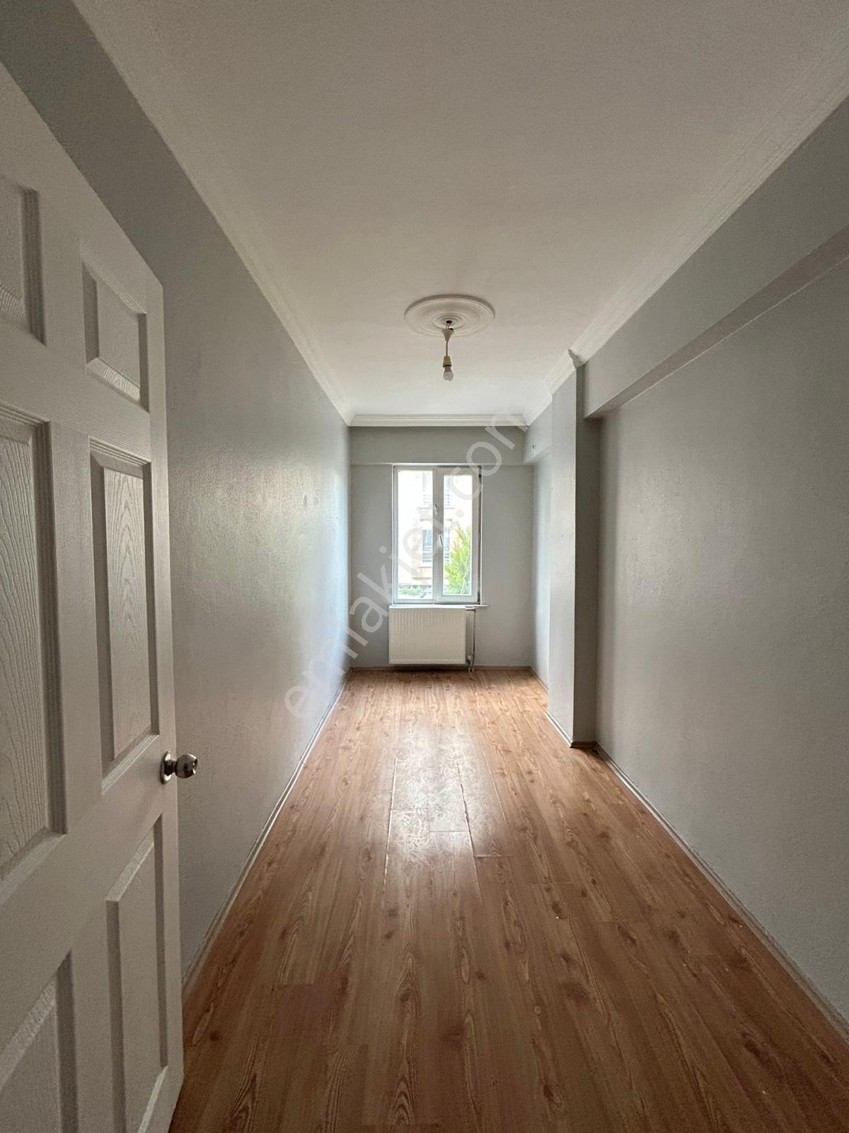 İstasyon Mahallesinde Kiralık 3+1 Yüksek Giriş Daire - Görsel 25