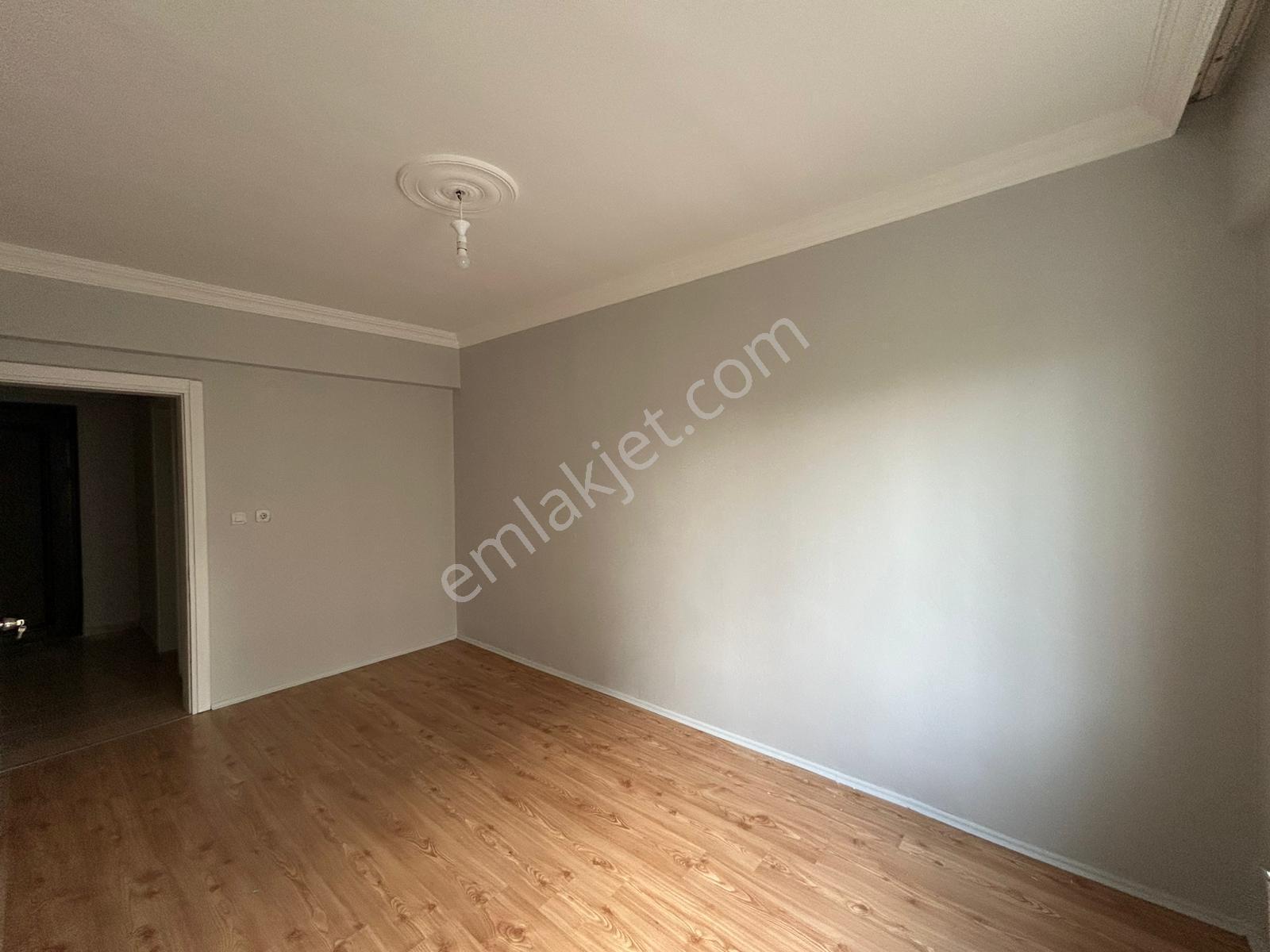 İstasyon Mahallesinde Kiralık 3+1 Yüksek Giriş Daire - Görsel 24