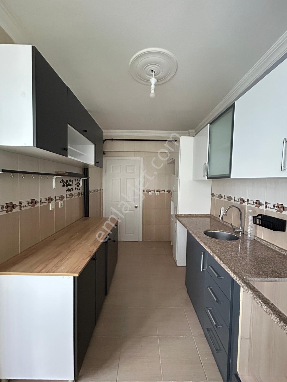 İstasyon Mahallesinde Kiralık 3+1 Yüksek Giriş Daire - Görsel 10