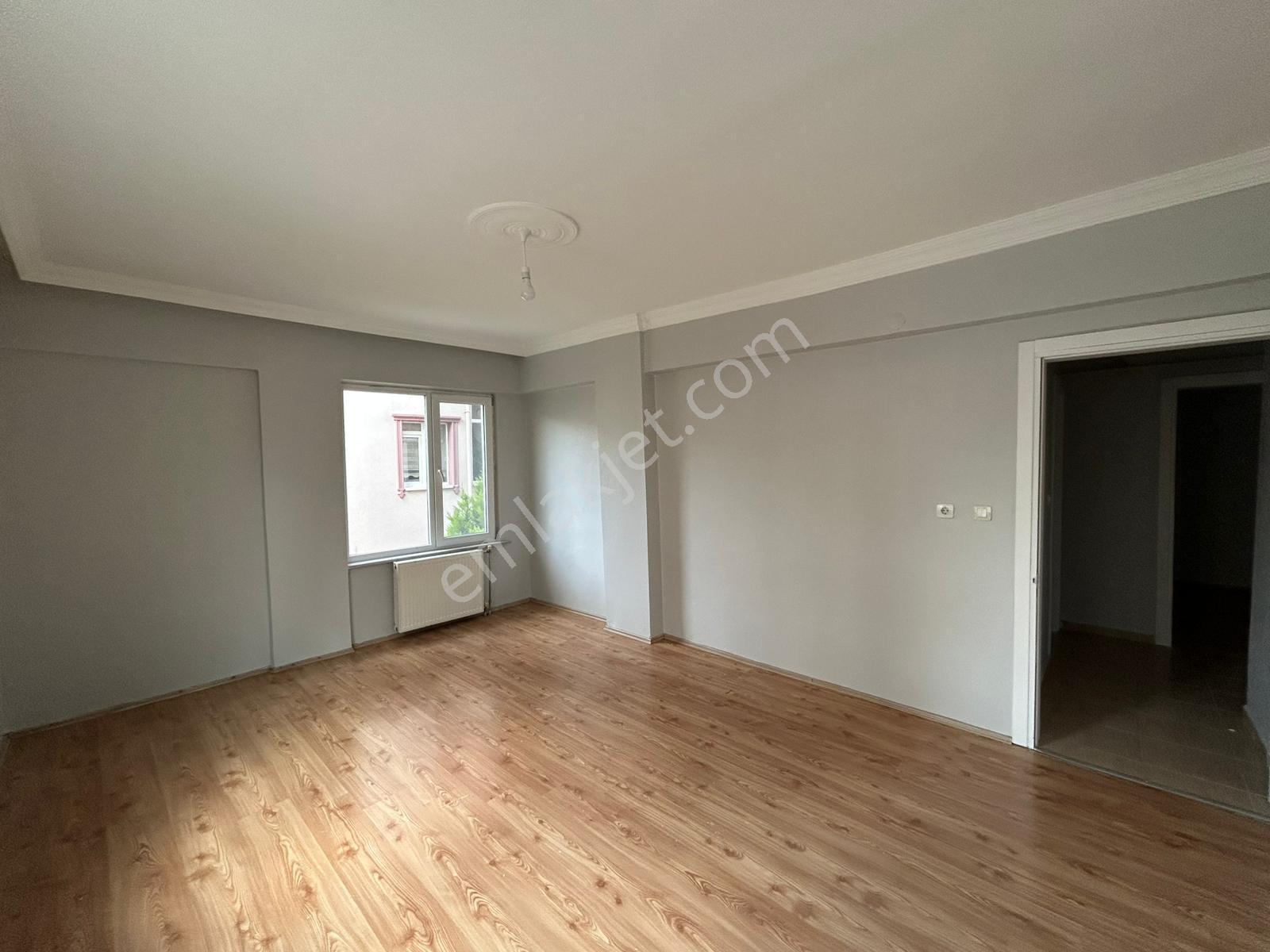 İstasyon Mahallesinde Kiralık 3+1 Yüksek Giriş Daire - Görsel 35