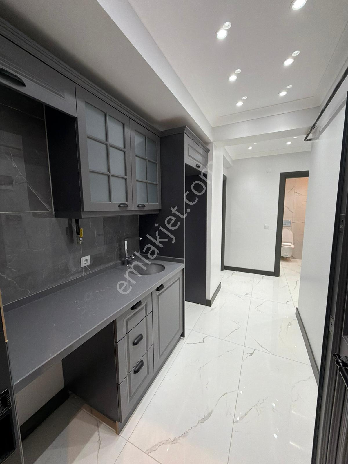 Karacaibrahim Mah Kurtuluş Cad. Üzeri Kiralık 2+0 Balkonlu Daire - Görsel 8