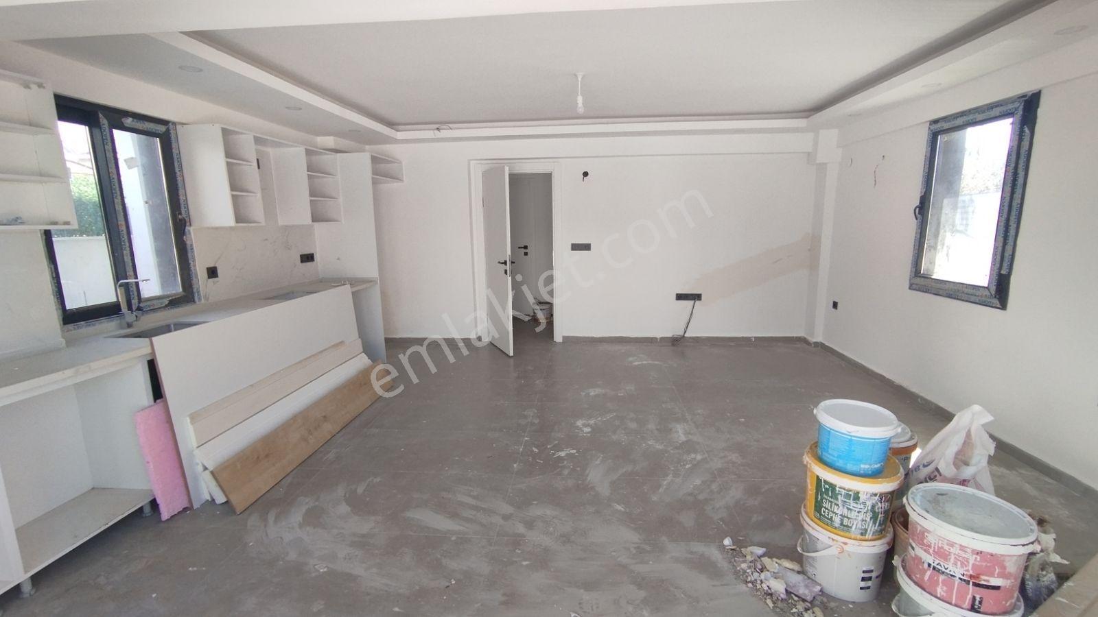 İlkon'dan Çiftlik'te Havuzlu Ve Jakuzili 4+1 Tripleks Villa - Görsel 33