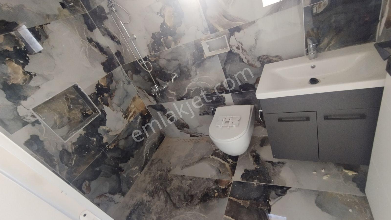 İlkon'dan Çiftlik'te Havuzlu Ve Jakuzili 4+1 Tripleks Villa - Görsel 22