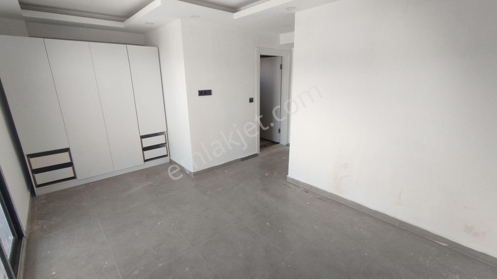 İlkon'dan Çiftlik'te Havuzlu Ve Jakuzili 4+1 Tripleks Villa - Görsel 12