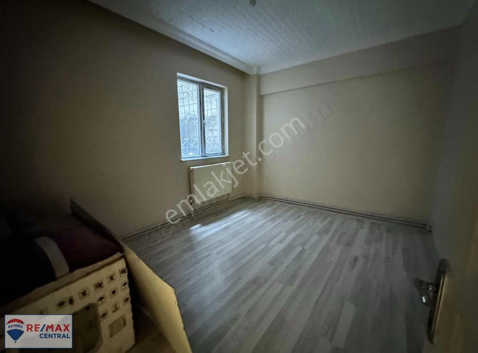 Remax Central'dan Mehmetpaşa'da 2+1 Satılık Daire - Görsel 4
