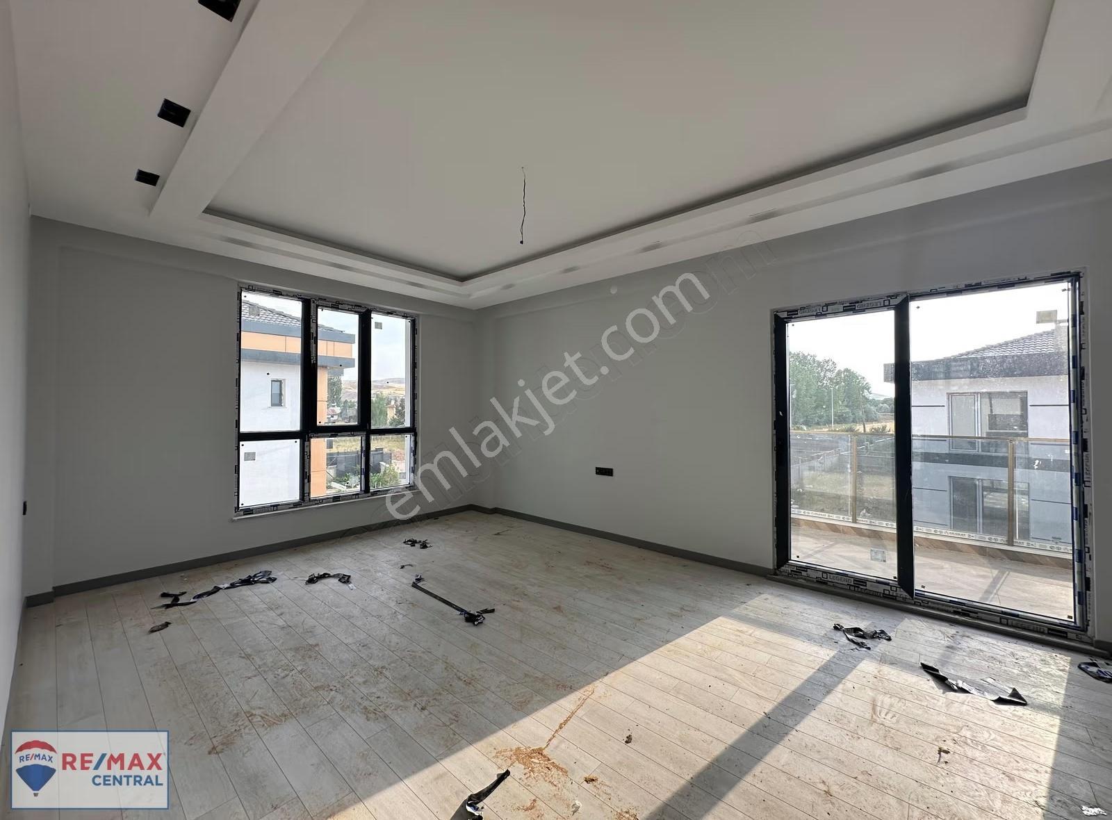 Remax Central' Esenyurtta Villa Sitesi İçerisinde Lux 6+1 Villa - Görsel 7