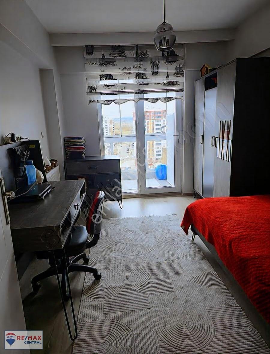 Re/max Central'dan Kış Bahçeli Ful Yapılı Arakat 3+1 Daire - Görsel 8