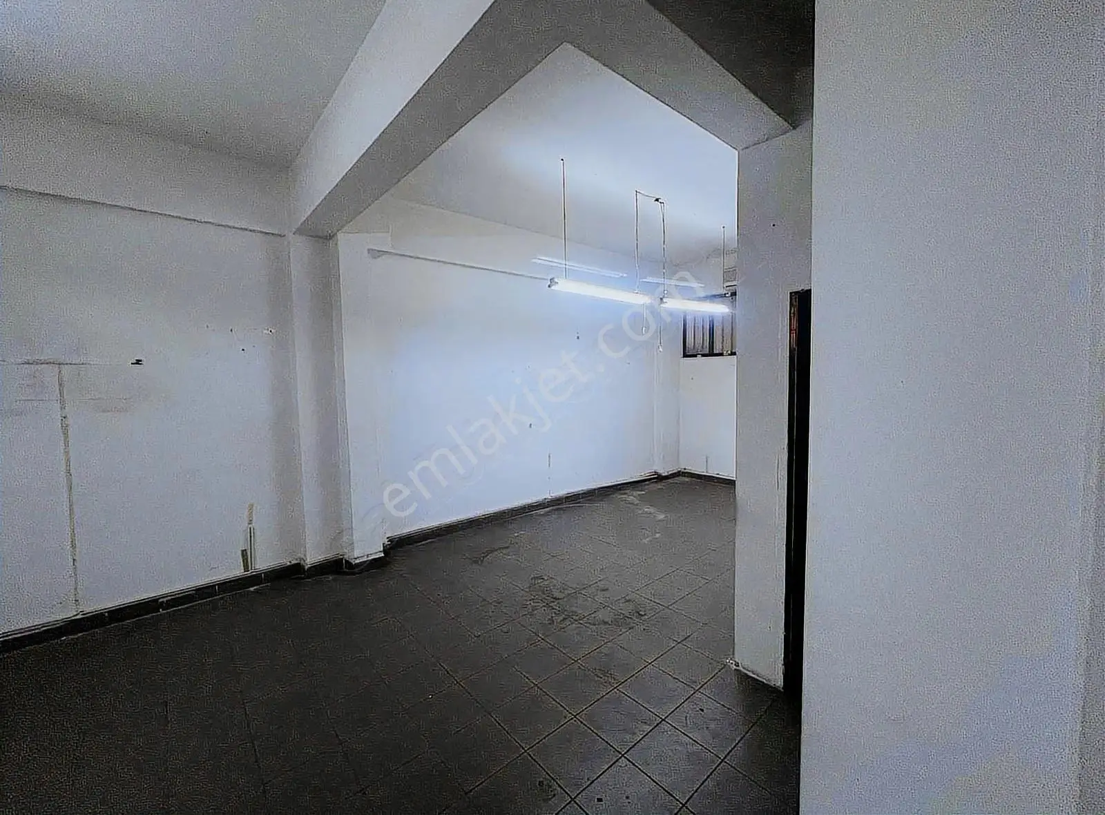 Bayrampaşa Altıntepside Kiiralık Depo/ İmalathane/atölye! 25.000 - Görsel 13