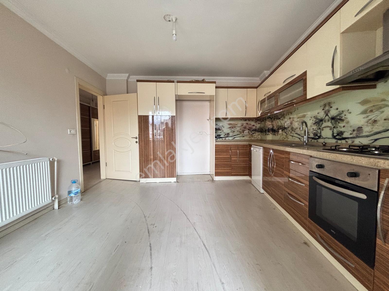 Mera Emlaktan Cumhuriyet Mh. Krediye Uygun 3+1 140m2 Daire - Görsel 18