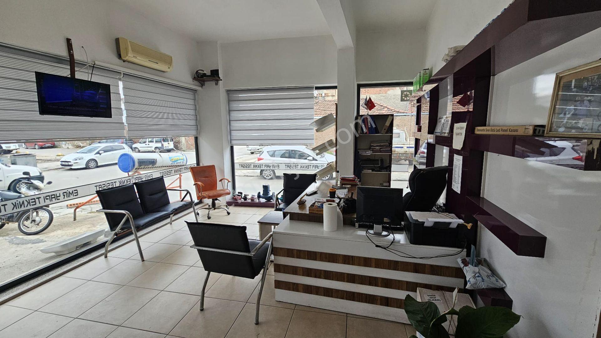 Yuvam Gayrimenkulden Manisa Salihli Gaziler Mahallesinde 50 M2 Satılık Dükkan - Görsel 5