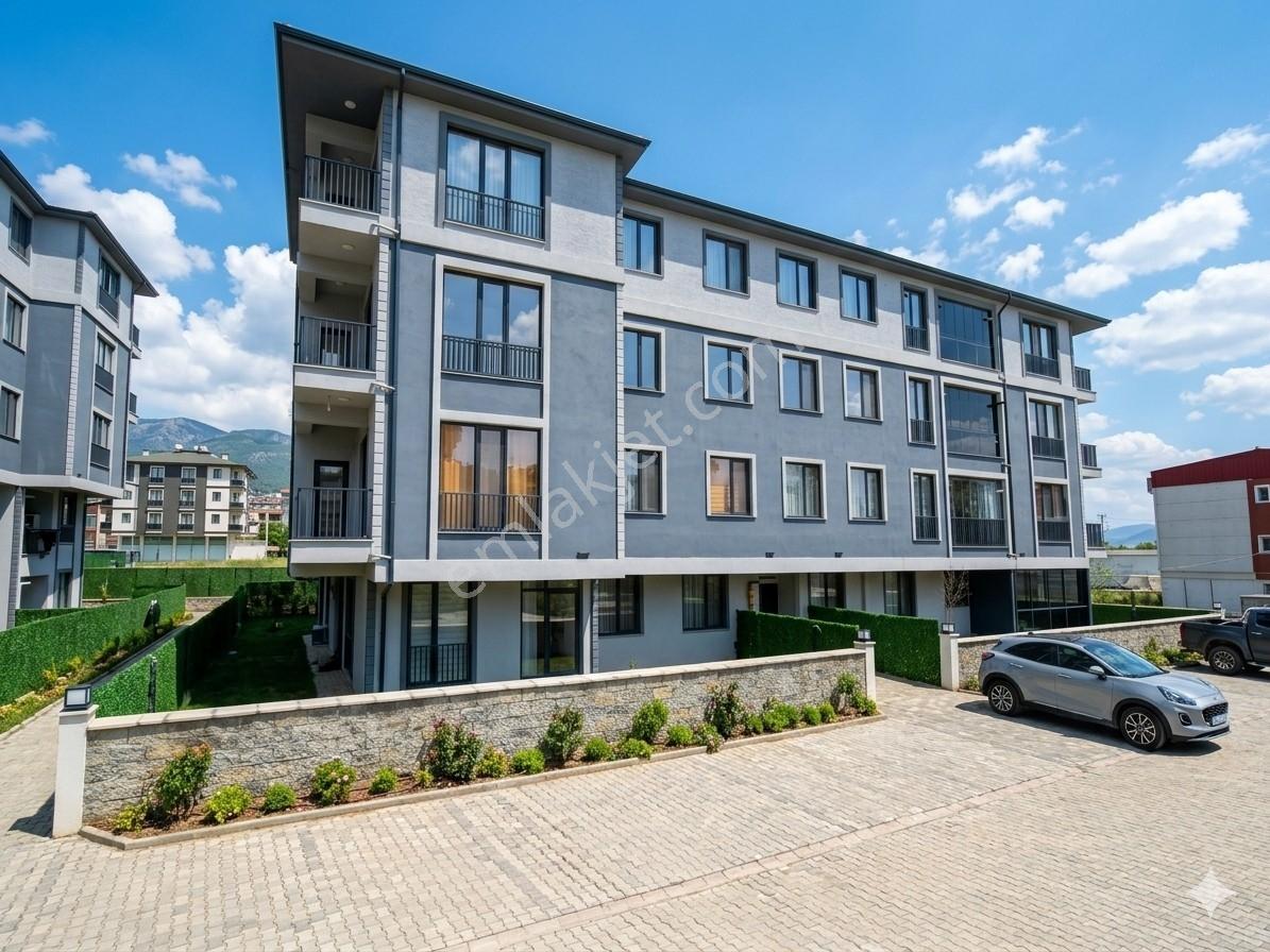 Hak Emlak'tan Orhangazi Mah Üniversite Bölgesi Kiralık 3+1 Daire