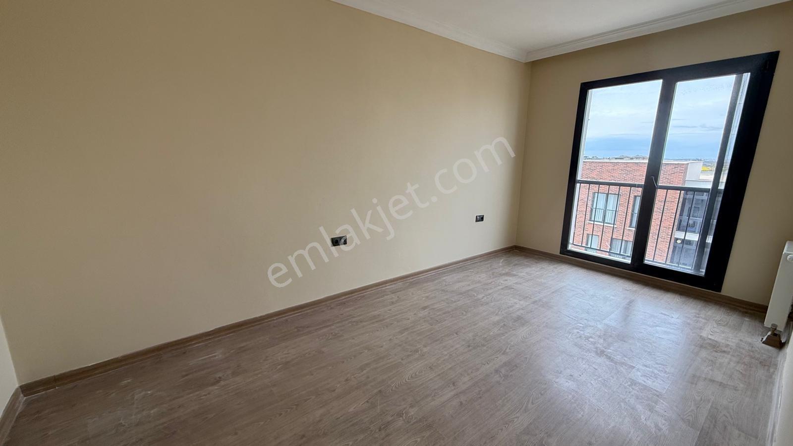 Turyaptan Yüzme Havuzu Karşısı Toki Konutları 2+1 Kiralık Daire - Görsel 2