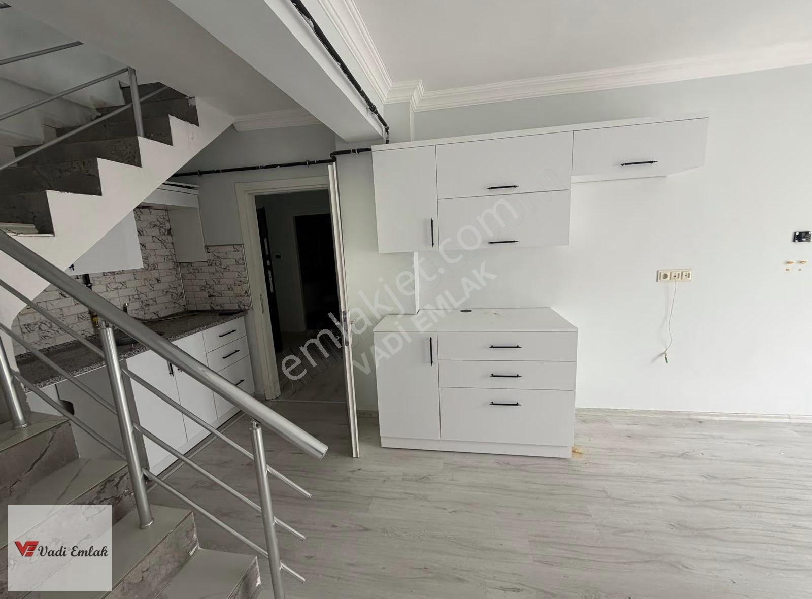 Semerkant Mahallesinde Satılık Dubleks 2+1 Daire - Görsel 12
