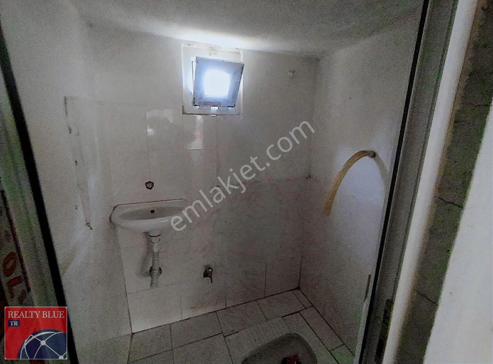 Sultanbeyli Battal Gazi Mahallesinde 100 M2 Net Kiralık Dükkan - Görsel 2