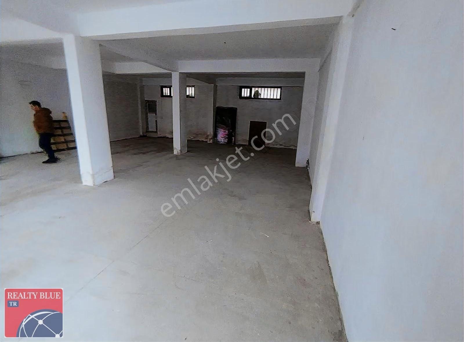 Sultanbeyli Battal Gazi Mahallesinde 100 M2 Net Kiralık Dükkan - Görsel 3
