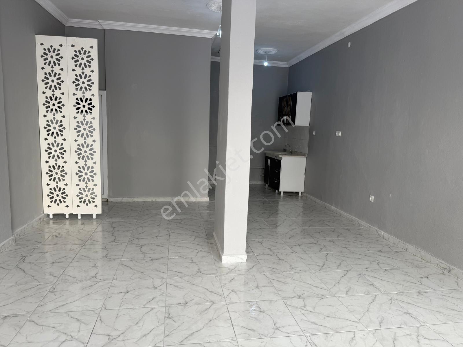 Yigithan Gayrimenkul Cadde Üzerı Masrafsız Satılık Dükkan - Görsel 2