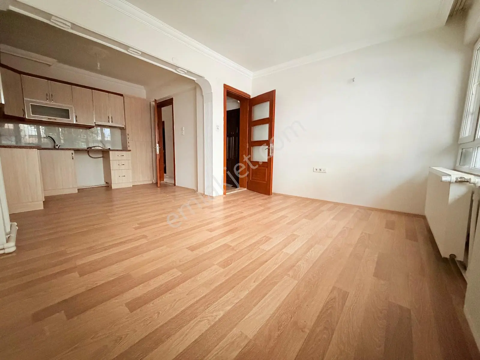 🏡 Göl-san Gayrimenkul’den 🏡 Kurtuluş Mah. Cadde Üzerinde Doğalgazlı Satılık Daire - Görsel 3