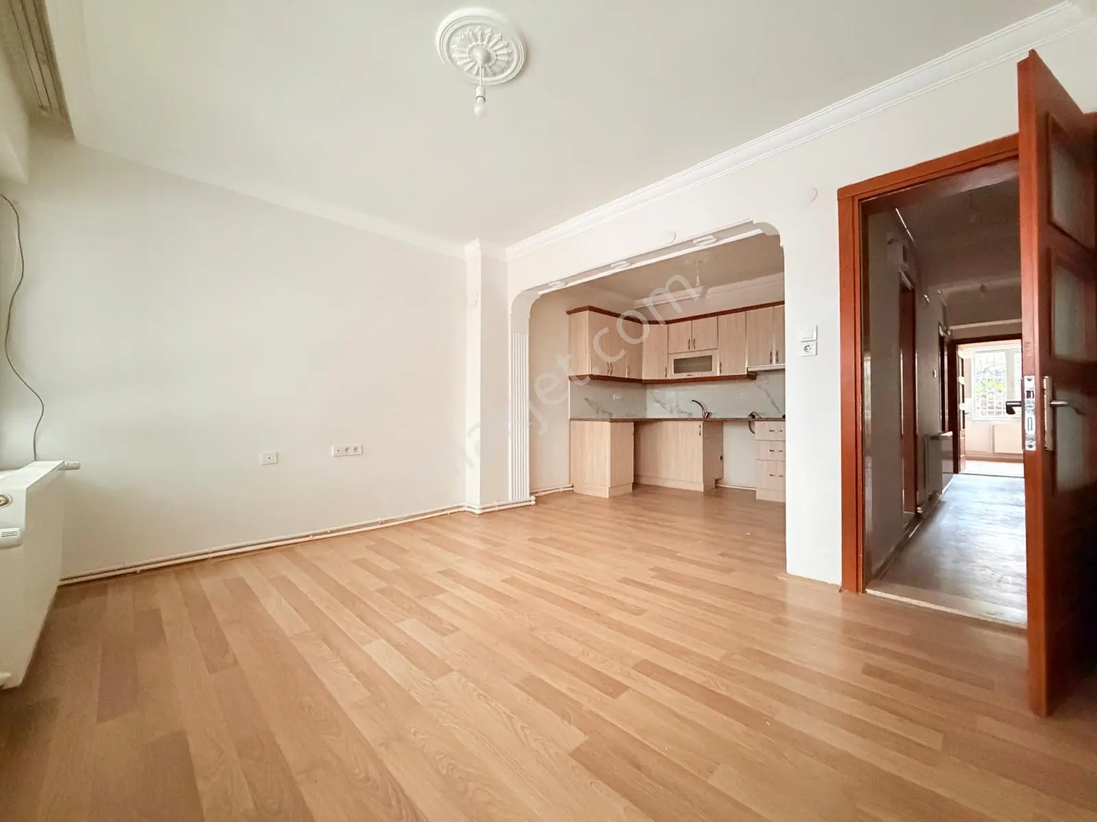 🏡 Göl-san Gayrimenkul’den 🏡 Kurtuluş Mah. Cadde Üzerinde Doğalgazlı Satılık Daire - Görsel 4