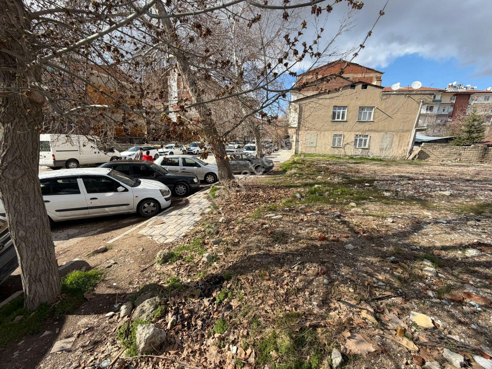 Mevsim Gayrimenkulden Yeni Mahellede Müthiş Konumda Arsa Hissesi - Görsel 11