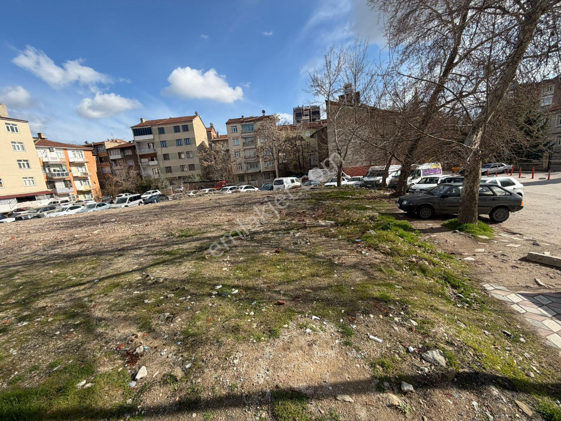 Mevsim Gayrimenkulden Yeni Mahellede Müthiş Konumda Arsa Hissesi - Görsel 3